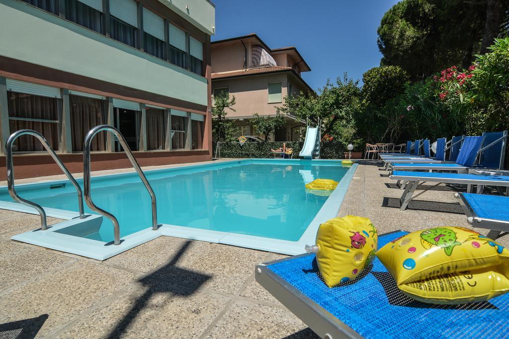 Hotel Zani Cervia Eksteriør billede