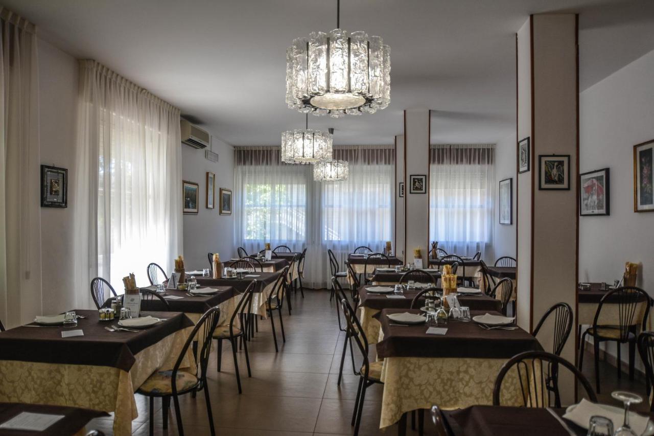 Hotel Zani Cervia Eksteriør billede